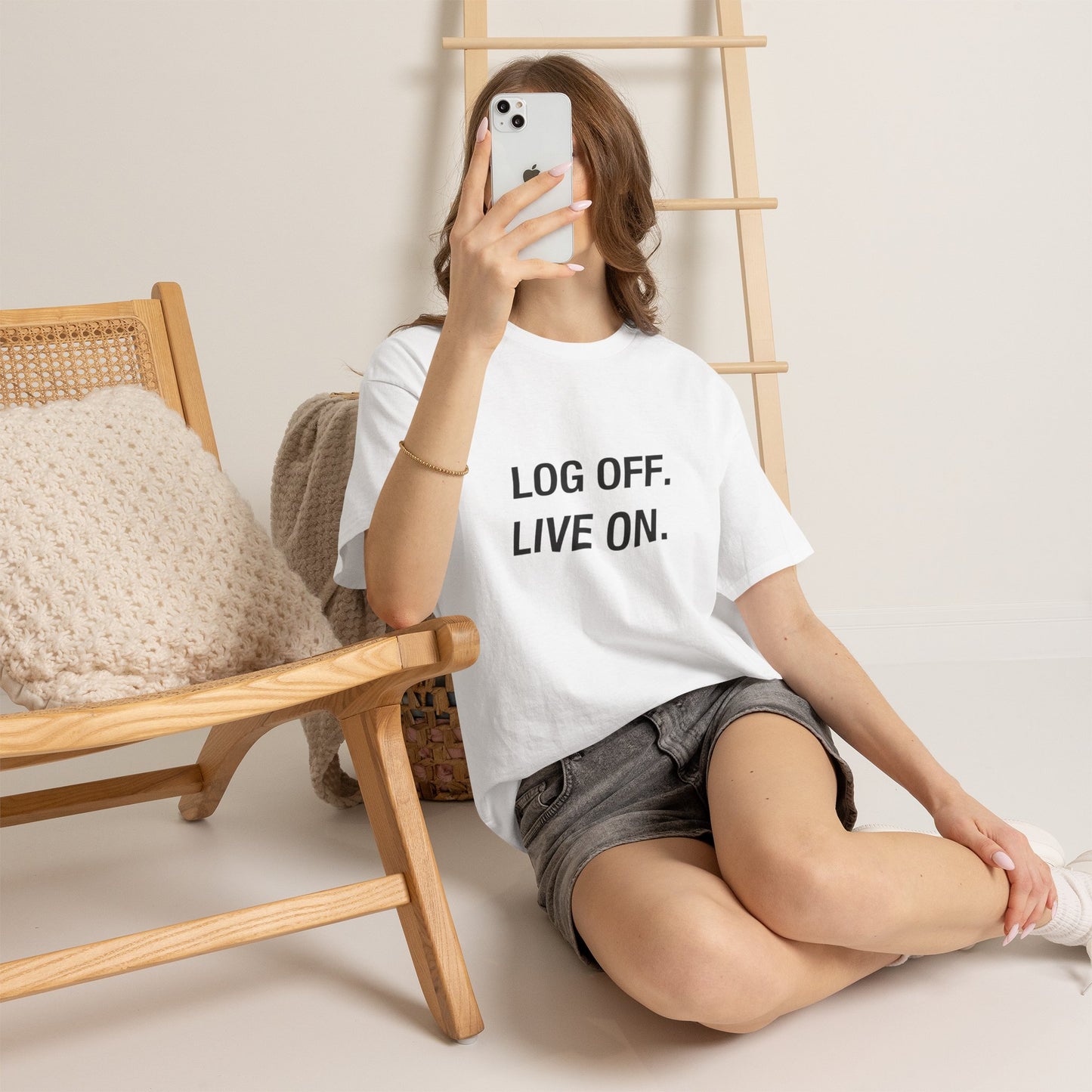 LOG OFF - LIVE ON Detox Tee